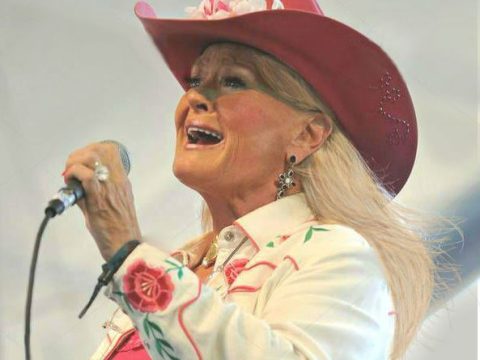 Lynn Anderson