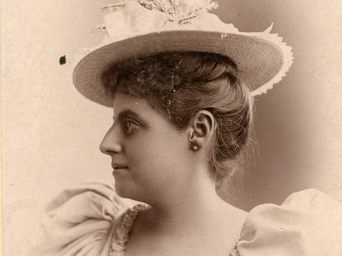 Alice Davenport