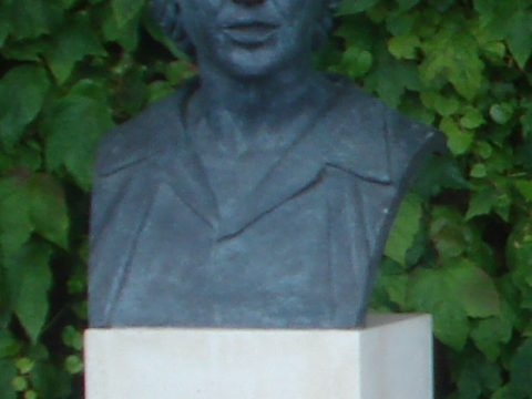 Angela Mortimer
