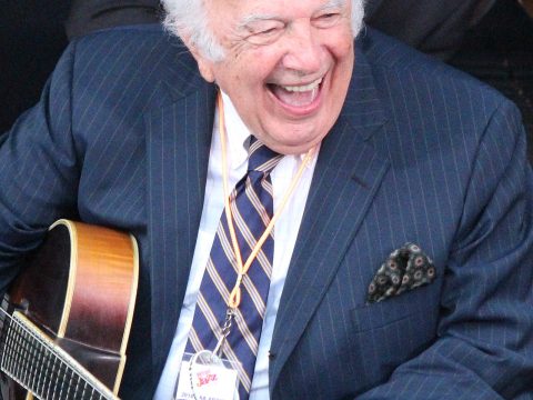 Bucky Pizzarelli