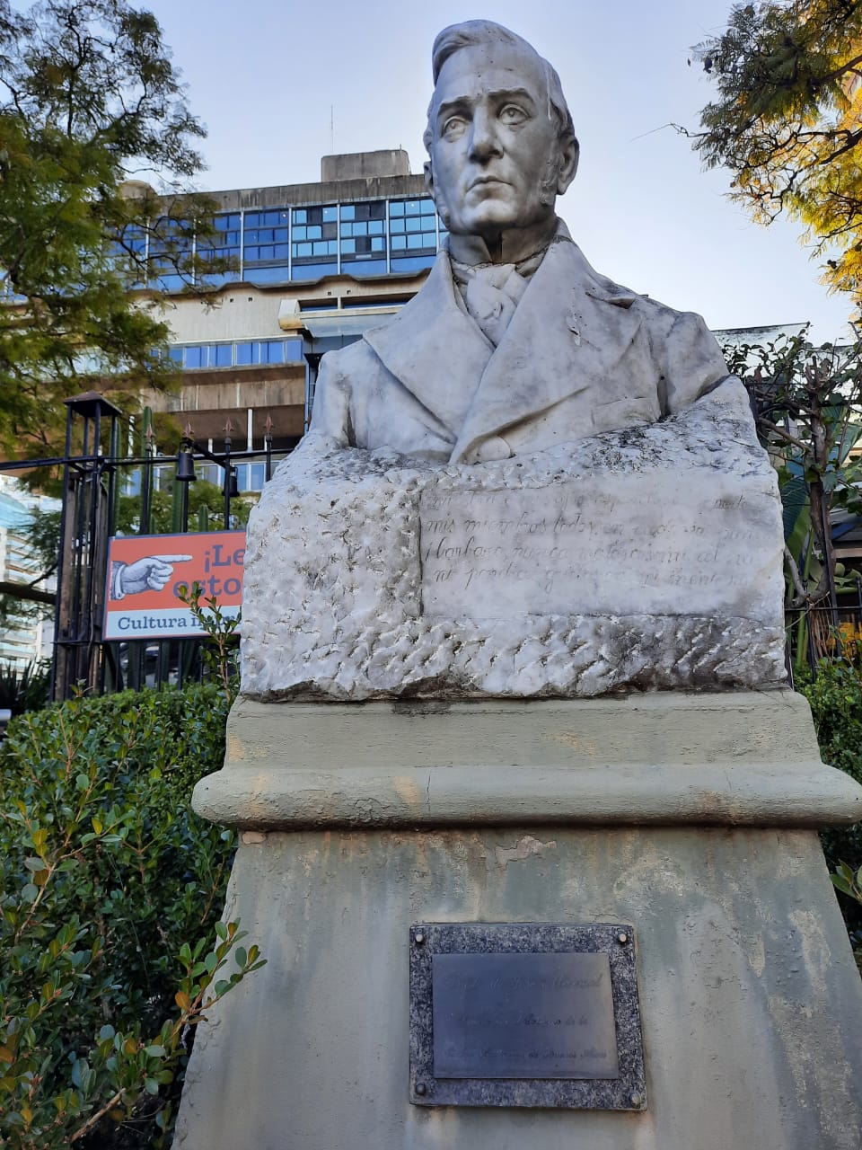 José Mármol