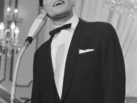 Ronnie Carroll