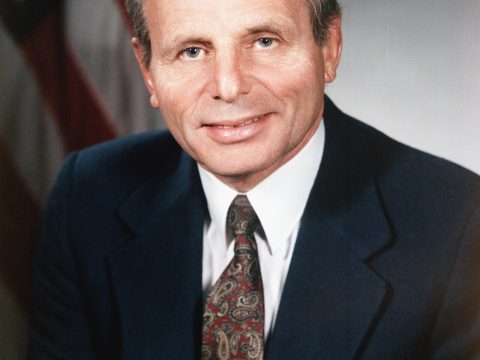 Frank Carlucci
