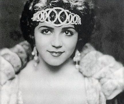 Gladys Walton