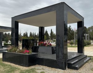 İrsen Küçük