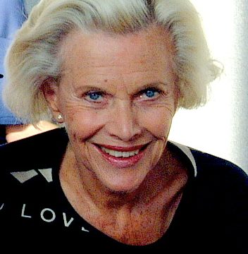 Honor Blackman