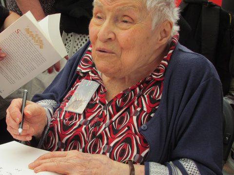 Anne Golon