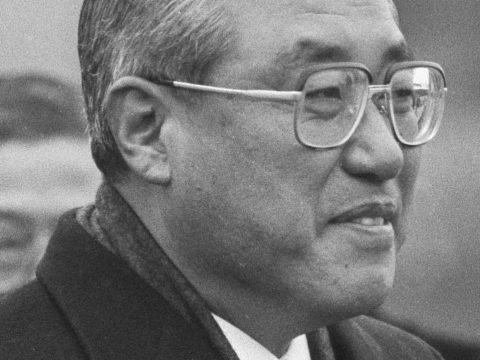 Lho Shin-yong