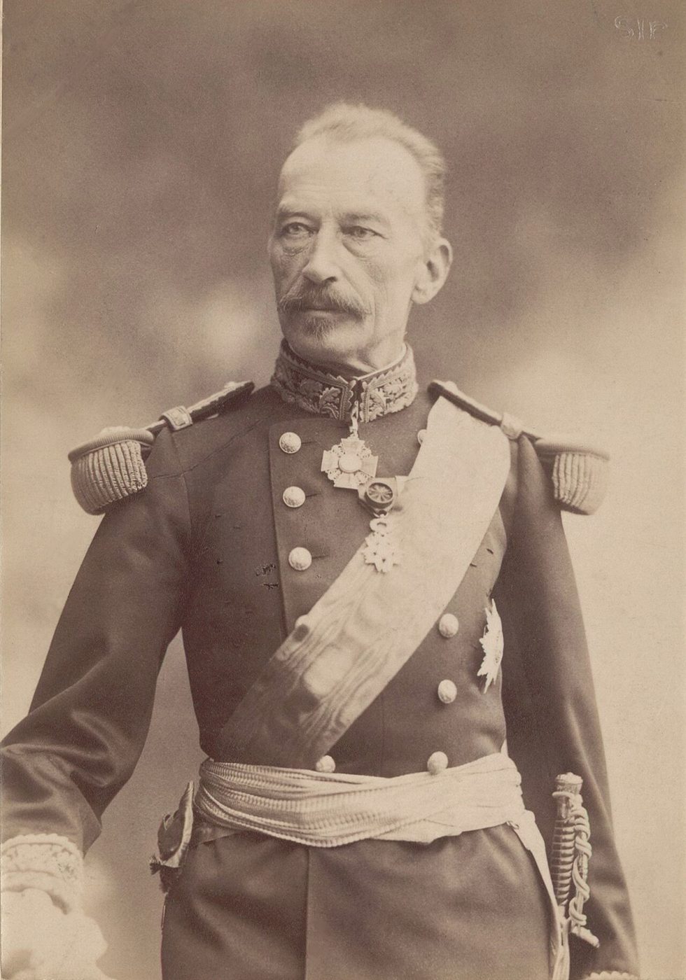 Louis André