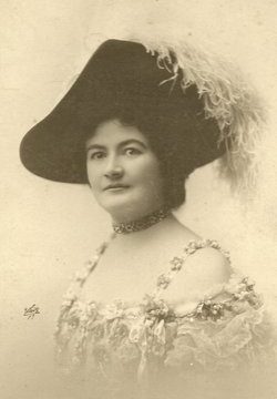 Lucille La Verne