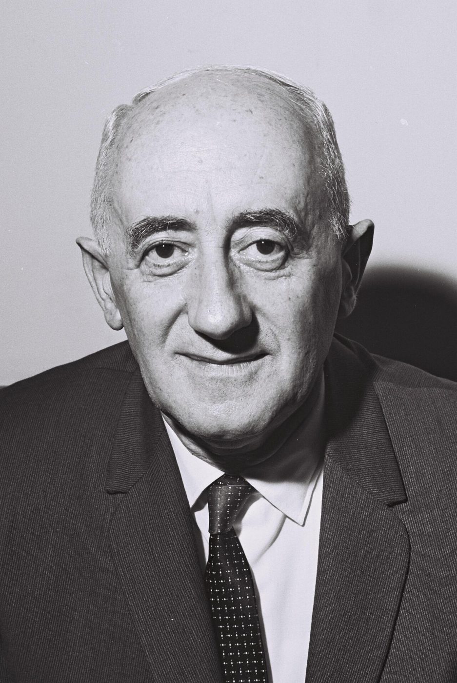 Moshe Kol