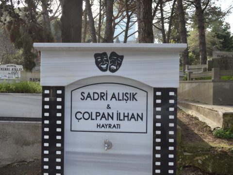 Çolpan İlhan