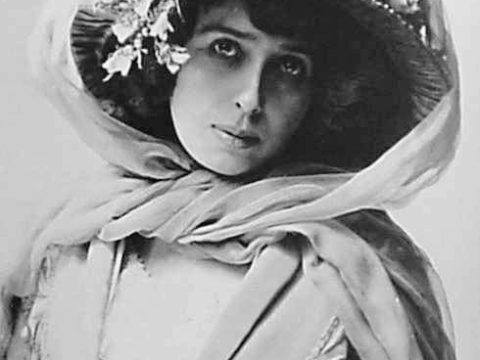 Mistinguett