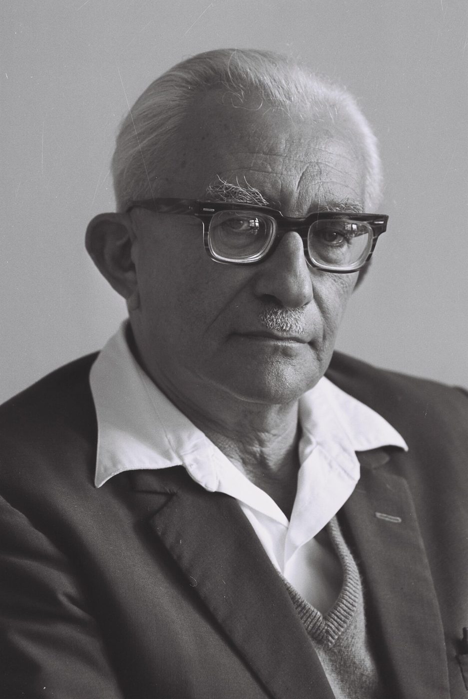 Mordechai Bentov