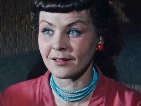 Nina Urgant