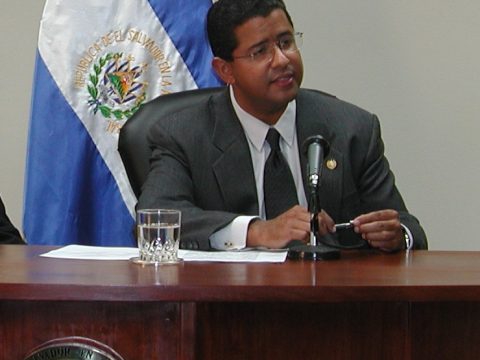 Francisco Flores