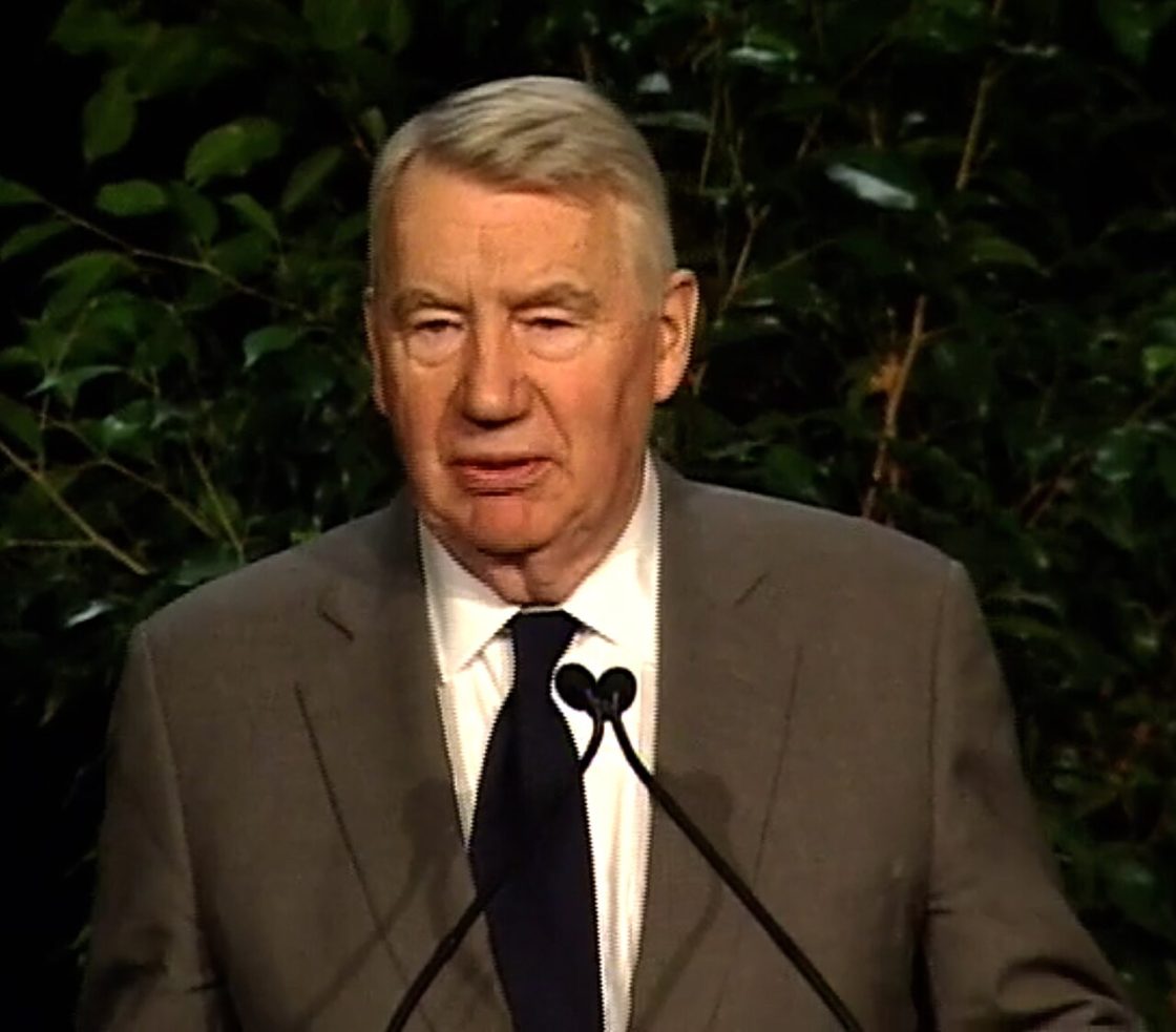 Robert MacNeil