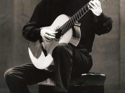 Roland Dyens