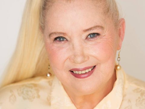 Sally Kirkland