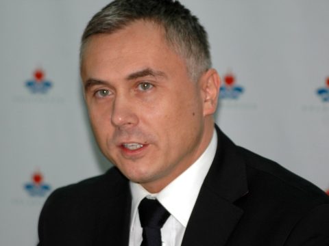 Sebastian Karpiniuk