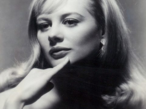 Shirley Knight