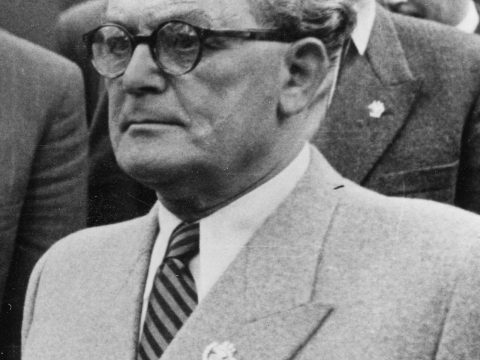 Árpád Szakasits