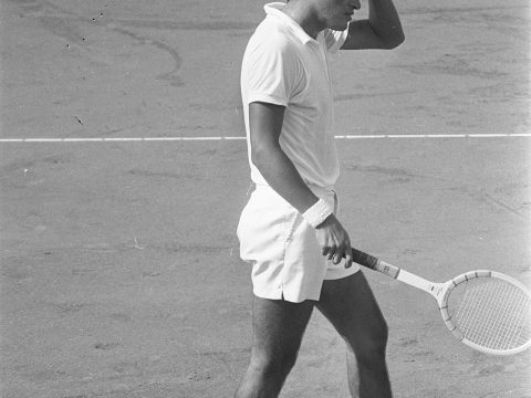 Alex Olmedo
