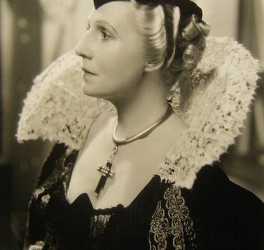 Violet Kemble-Cooper