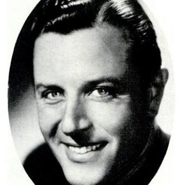Warren Hull