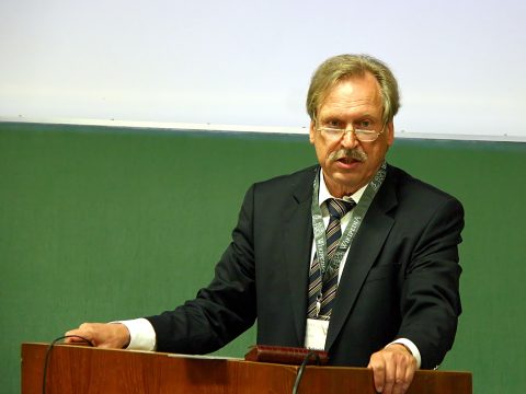 Helmuth Schneider